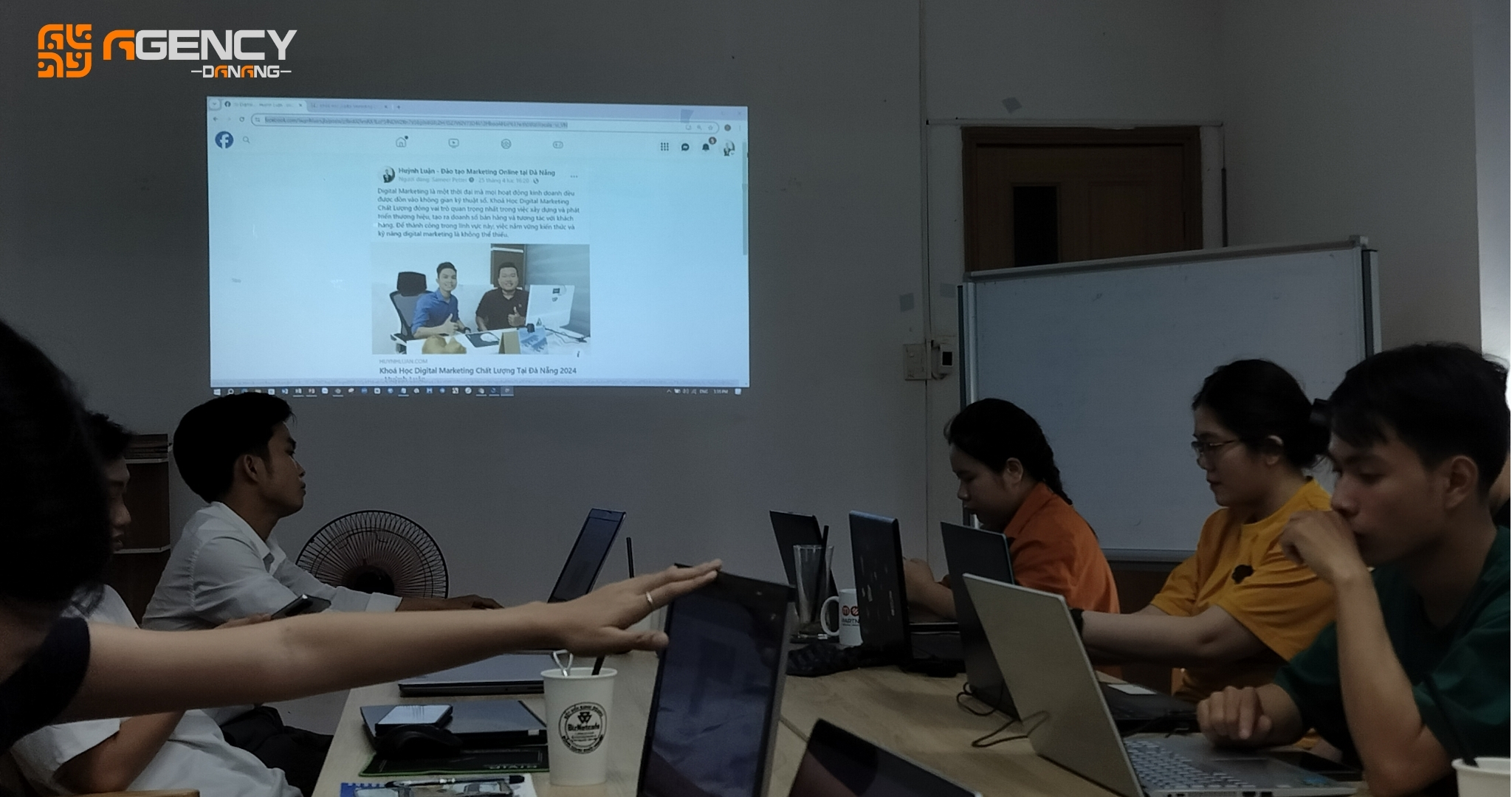 Học Quảng Cáo Facebook tại Đà Nẵng - DanaTech: Từ Cơ Bản Đến Nâng Cao